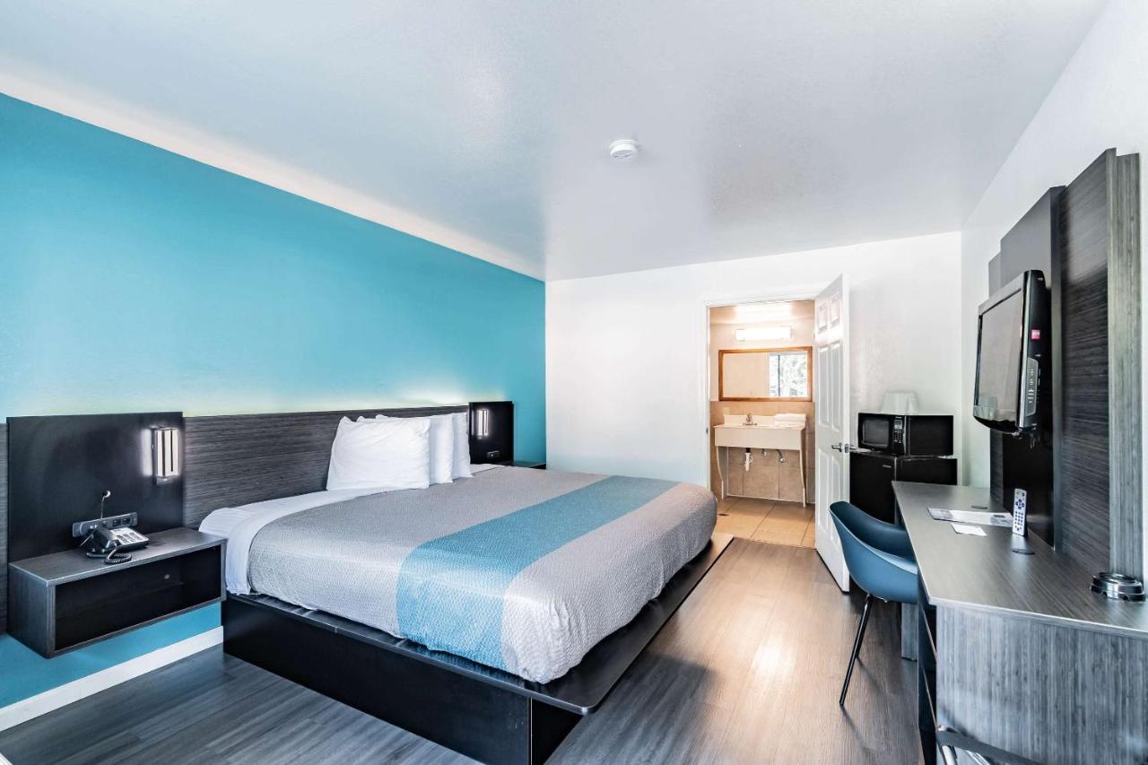 Motel 6 Tampa Near Fairgrounds - Casino Dış mekan fotoğraf