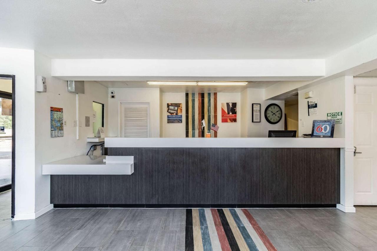 Motel 6 Tampa Near Fairgrounds - Casino Dış mekan fotoğraf